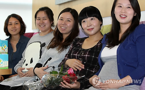 ▲ 임산부들이 환하게 웃고 있다. ⓒ 연합뉴스