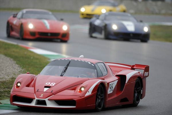 ▲ 이번 대회에 특별참가한 FXX와 599XX의 모습.