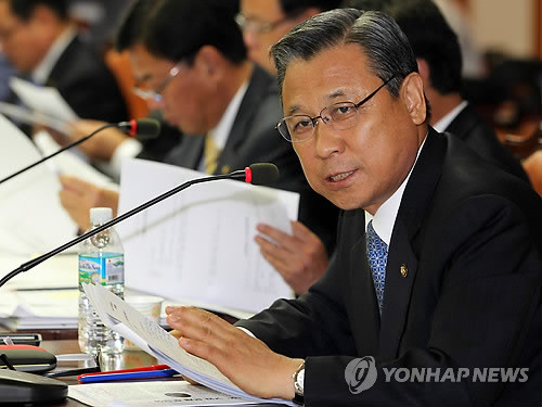 ▲ 10일 한나라당에 입당한 정수성 의원 ⓒ연합뉴스