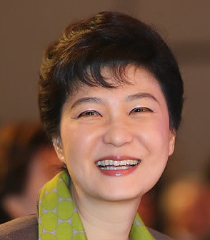 ▲ 한나라당 박근혜 전대표가 16일 오후 경기도 고양시 킨텍스에서 열린 2011 전국소기업소상공인대회에서 축사하고 있다. ⓒ 연합뉴스