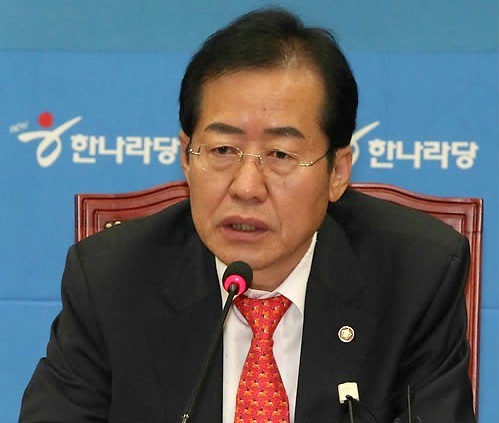 ▲ 홍준표 한나라당 대표는 17일 한미 자유무역협정(FTA) 비준동의안 처리를 두고 "국회법 절차에 따라 표결처리 할 수 밖에 없다"고 말했다. ⓒ 연합뉴스