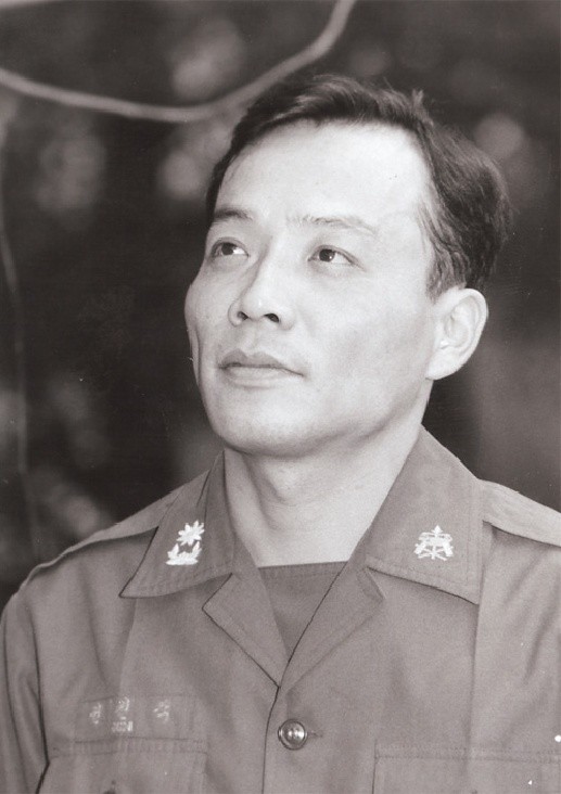 ▲ 군법무관 시절의 전원책 변호사.