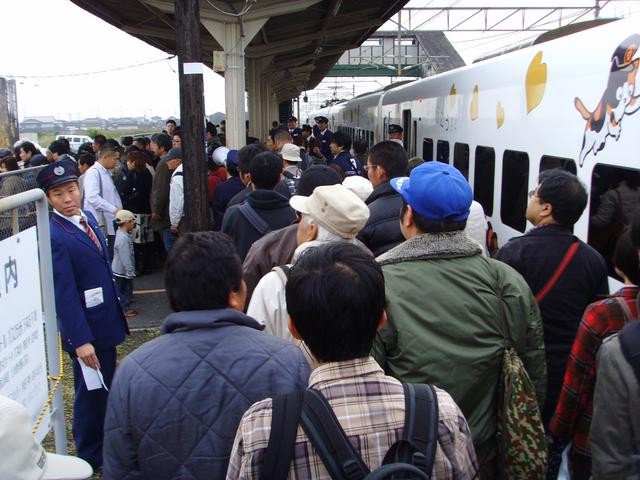 ▲ 츠이키 역에 내린  승객들. 실로 어머어마한 인파다. ⓒ