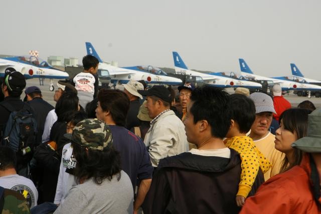 ▲ 츠이키 역에 내린  승객들. 실로 어머어마한 인파다. ⓒ
