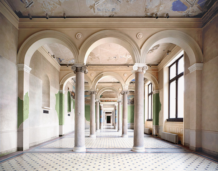 ▲ Neues Museum Berlin VIII_2009 ⓒ Candida Hofer (사진=국제갤러리)