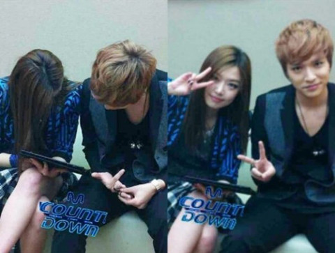 ▲ 쌈디와 레이디제인이 대기실에서 데이트하고 있다. ⓒ엠카운트 다운 캡쳐