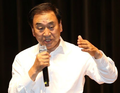 ▲ 이재오 한나라당 의원은 박근혜 전 대표가 당 운영을 이끌어 나가는데 동의한 것으로 알려졌다. ⓒ 연합뉴스