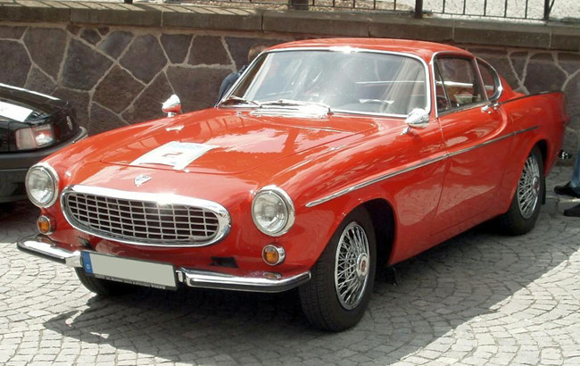 ▲ 세계 최장거리 주행기록(450만km)을 갖고 있는 볼보 P1800 모델.