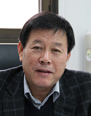 ▲ 4대강살리기추진본부 김철문 사업지원국장은 일각에서 제기한 상주보 안전성에 대한 악의적 선전에 강력 반박했다.ⓒ뉴데일리 편집국