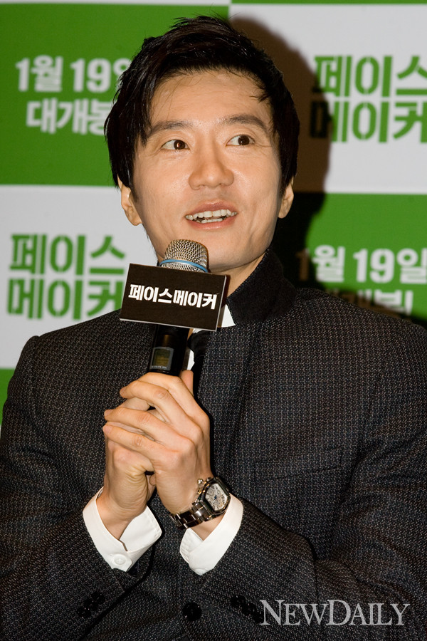 ▲ ‘페이스 메이커’의 제작 보고회가 열린 가운데 배우 김명민이 영화에 대한 이야기를 이어가고 있다. ⓒ 고경수기자.