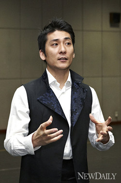 ▲ 공연을 설명하는 이정윤ⓒ예술의전당