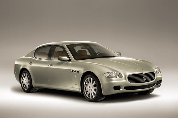 ▲ 마세라티의 호화 스포츠세단 '콰트로포르테'. 국내 판매가는 1억9,500만 원부터 2억4,500만 원이다.