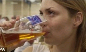 ▲ 술 마시면 기분이 좋아지는 과학적 이유가 밝혀졌다.ⓒ