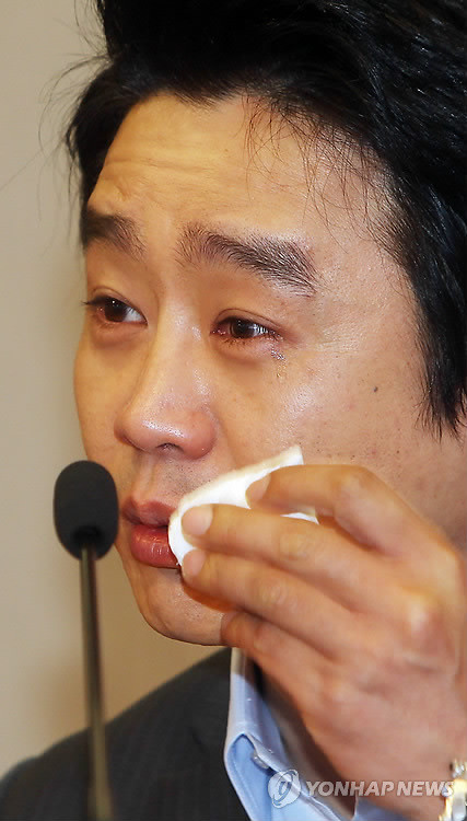 ▲ 3년 전 신종플루로 막내 아들을 잃었던 배우 이광기가 득남했다.  ⓒ 연합뉴스