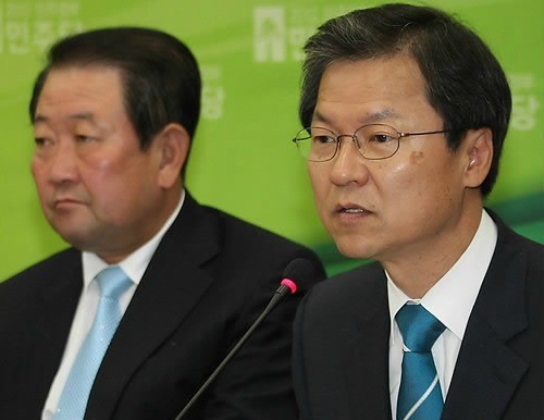 ▲ 천정배 민주통합당 의원이 오는 4월 총선에서 '동작을' 지역에 출마할 뜻을 밝혔다. ⓒ 연합뉴스