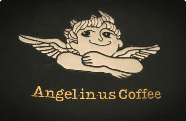 ▲ 롯데그룹이 운영하는 커피 프랜차이즈 '엔젤리너스'의 로고. 어디서도 '롯데'의 흔적은 보이지 않는 '꼼수'를 쓰고 있다.