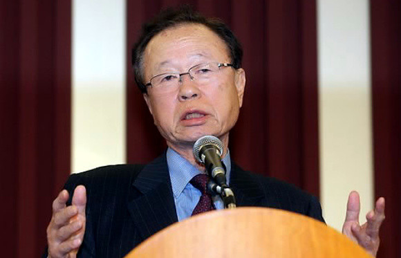 ▲ 박희태 국회의장의 전 비서 고명진씨가 2008년 한나라당(현 새누리당) 7.3 전당대회 당시 박희태 캠프에 '윗선'이 개입돼 있다고 검찰 조사에서 진술한 것으로 9일 알려졌다. ⓒ 연합뉴스