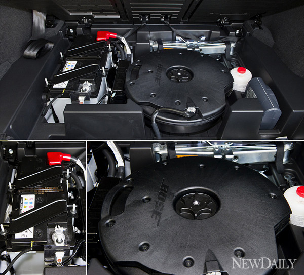 ▲ 인피니티 FX30d의 드렁크에 장착된 밧데리, 우퍼ⓒ양호상 기자