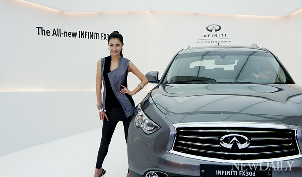 ▲ 아시아 최초로 선보이는 6기통, 3.0L 터보 디젤 엔진을 탑재한 올 뉴 인피니티 FX30d ⓒ양호상 기자