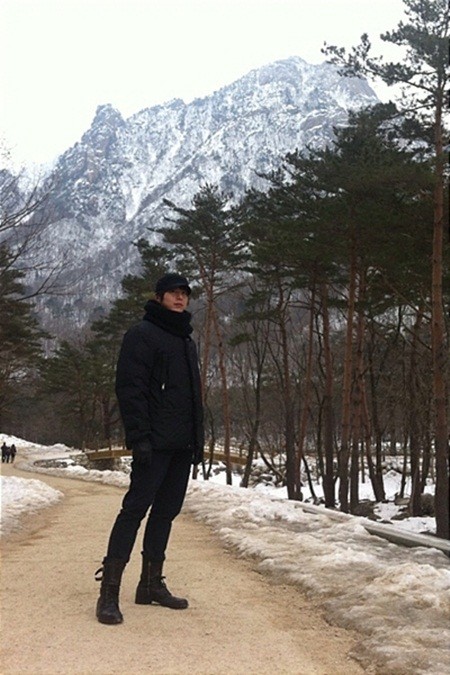 ▲ 배우 류수영이 11등신 인증샷을 공개해 화제다. ⓒ 류수영 미투데이