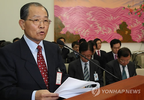 ▲ 이계철방송통신위원장 후보자가 지난 5일 국회에서 열린 문방위 방송통신위원장 인사청문회에서 모두발언하고 있다. ⓒ 연합뉴스