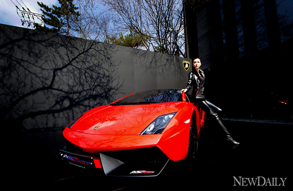 ▲ 세계의 150만대 한정판 람보르기니, '가야르도 LP570-4 슈퍼 트로페오 스트라달레' 국내 출시ⓒ양호상 기자