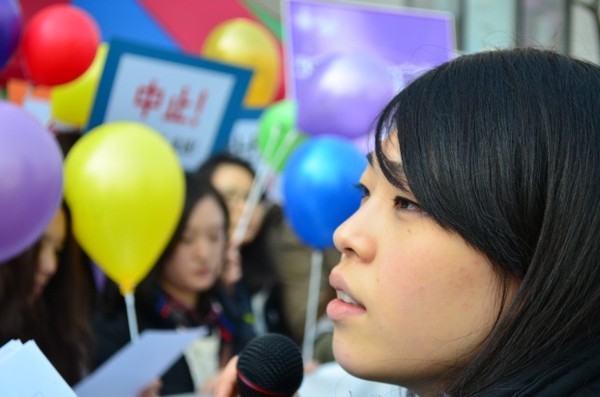 ▲ 학생의 호소력 짙은 눈매가 인상적이다. 강제북송반대를 외쳤던 경인여대의 김민 학생대표.