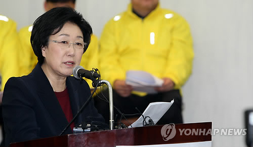 ▲ 14일 부산 중구 중앙동 한진해운빌딩에서 열린 민주통합당 부산 공약발표회에서 통합민주당 한명숙 대표가 발언하고 있다. ⓒ 연합뉴스