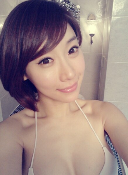 ▲ 개그우먼 곽현화가 비키니 수영복을 입고 찍은 사진을 공개했다. ⓒ 곽현화 미투데이