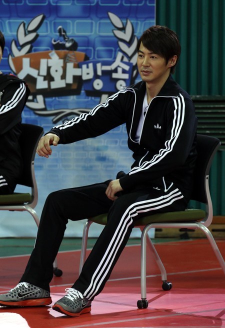 ▲ JTBC 예능프로그램 ‘신화방송’ 기자간담회에 참석한 전진 ⓒ JTBC