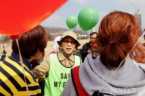 ▲ '탈북자 강제북송반대 걷기대회' 참가한 김길자 경인여대 전 총장ⓒ양호상 기자ⓒ양호상기자