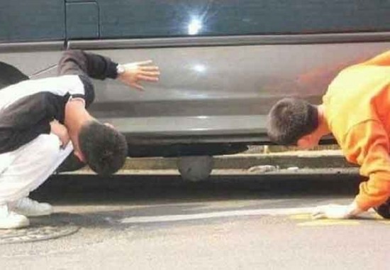 ▲ 동네축구의 최후 모습이 공개돼 화제다. ⓒ 온라인 커뮤니티