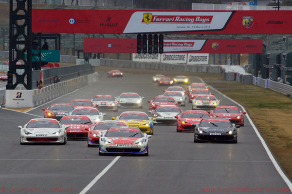 ▲ 페라리 챌린지 레이스 1차전의 모습. 선두에 페라리 458 이탈리아가 보인다.
