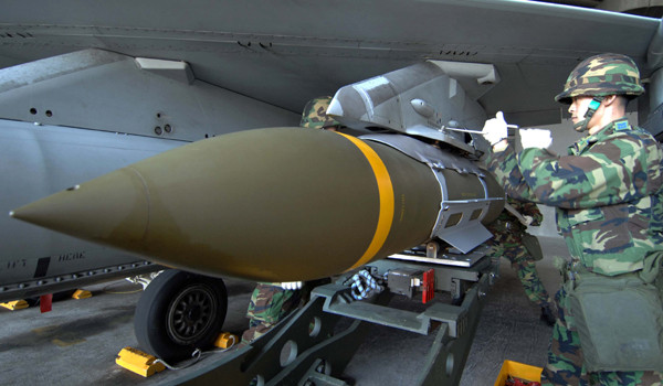 ▲ JDAM(GBU-31)은 일반적인 폭탄에 GPS유도장치를 달아 정밀폭격이 가능토록 만든 개량형 폭탄이다.