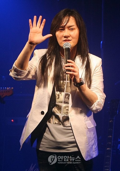 ▲ 가수 김경호가 국제연애 중인 사실이 전해져 화제가 되고 있다. ⓒ 연합뉴스