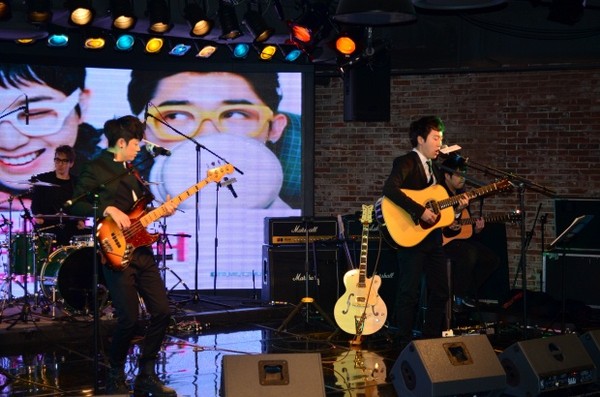 ▲ 왼쪽부터 장범준, 브래드, 김형태.