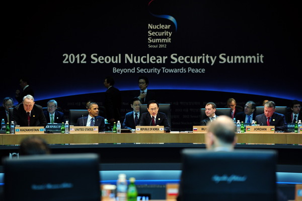 ▲ 이날 이 대통령이 정상회의를 진행하는 모습 ⓒ 공동취재단