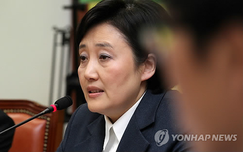▲ 4.11 총선에서 서울 구로을에 출마한 민주통합당 박영선 후보 ⓒ연합뉴스