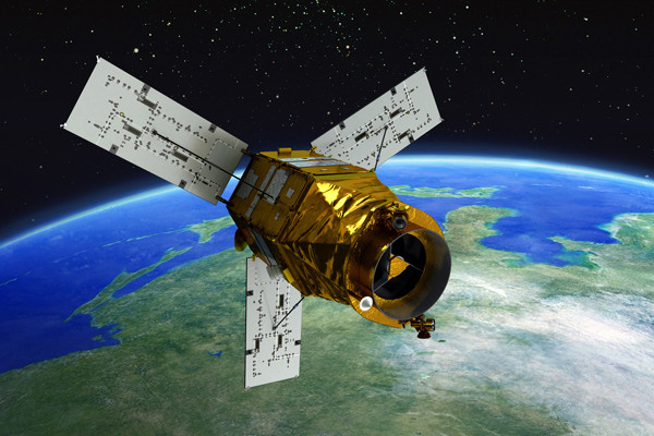 ▲ 2012년 일본위성을 통해 쏘아 올리는 '아리랑3호'의 모습. 극궤도 지구관측 위성이다. 개발비용만 2억 달러가 넘는다.