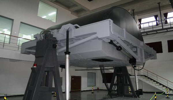 ▲ 해군에 인도한 손원일급 잠수함 시뮬레이션 장비.