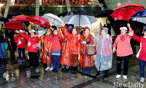 ▲ 지지하는 시민들ⓒ양호상 기자