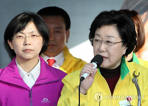 ▲ 한명숙 대표와 이정희 통합진보당 공동대표 ⓒ 연합뉴스