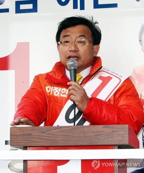 ▲ 새누리당 이정현 후보가 6일 오후 광주광역시 서구 금호동에서 유세를 하고 있다ⓒ 연합뉴스