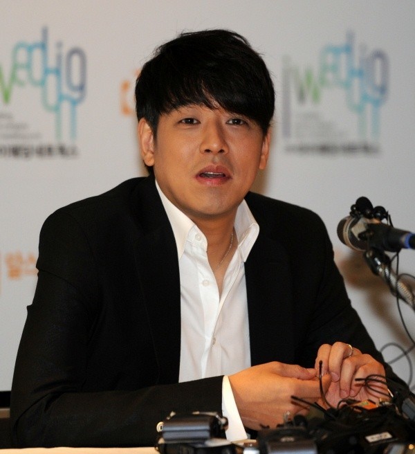 ▲ 한류스타 류시원이 아내 조수인씨와 이혼 수순을 밟고 있는 것으로 알려져 충격을 주고 있다. ⓒ 박지현 기자