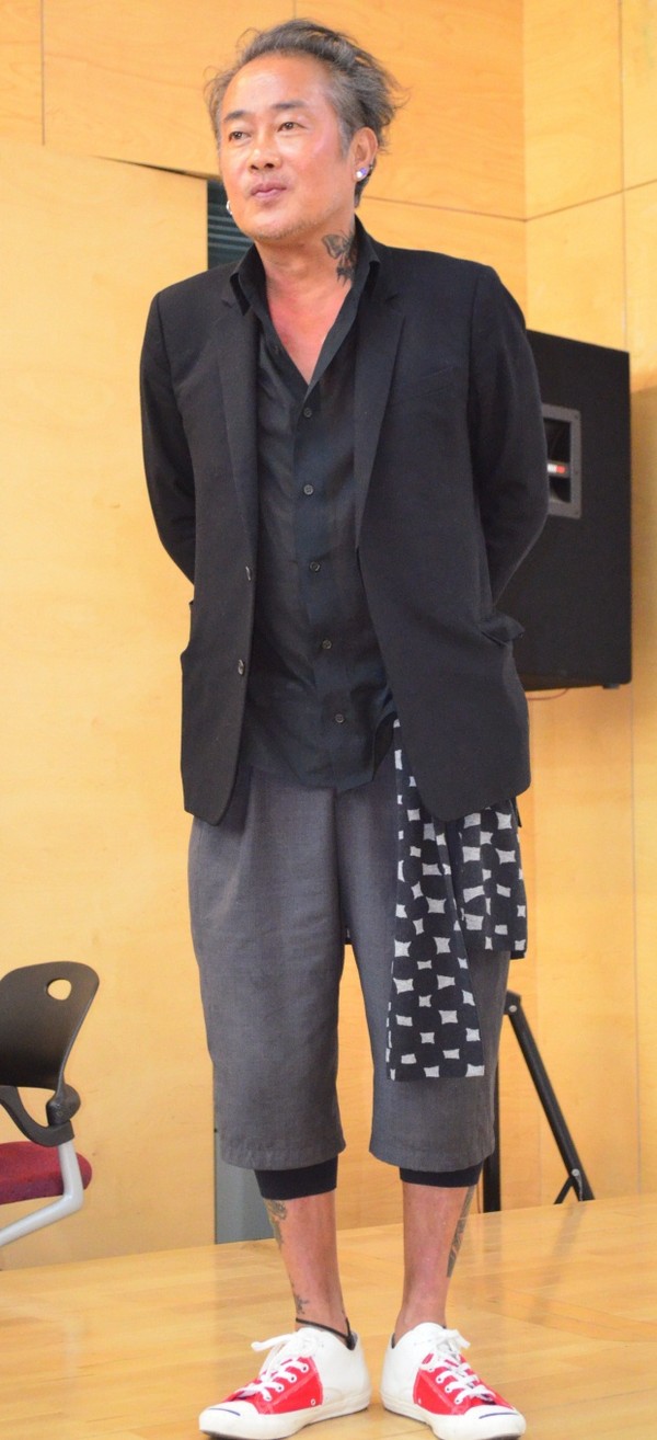 ▲ 왼쪽부터 이세영, 민병훈 감독, 김중만 사진작가, 김영우 프로그래머.