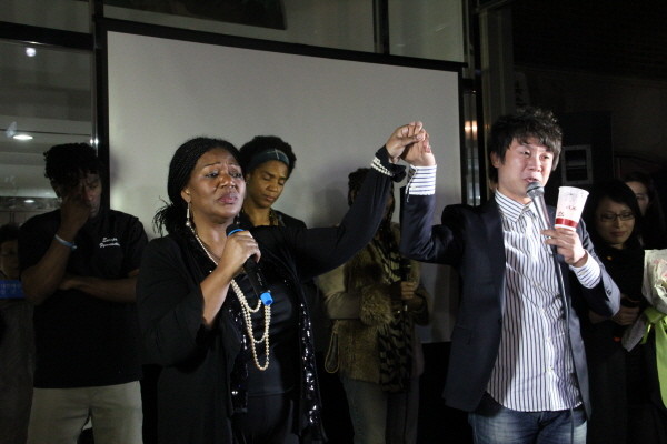 ▲ 탈북가수 김충성 씨가 