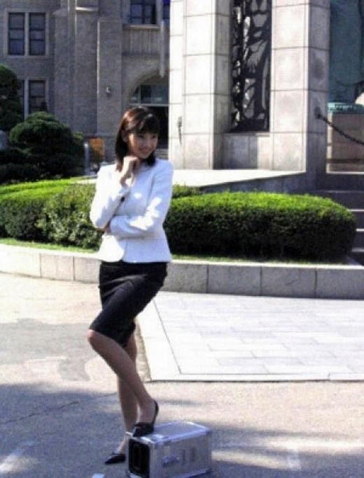 ▲ 배우 한채영의 대학시절 사진이 공개돼 화제다. ⓒ 온라인 커뮤니티