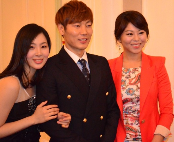 ▲ 왼쪽부터 신수지, 송종국, 김가영.