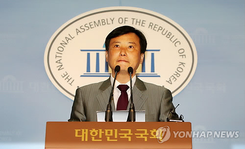 ▲ 통합진보당 조준호 공동대표가 2일 오전 서울 여의도 국회 정론관에서 기자회견을 열어 19대 국회의원 비례대표 경선의 부정 의혹에 대한 진상조사 결과를 발표하고 있다. ⓒ 연합뉴스