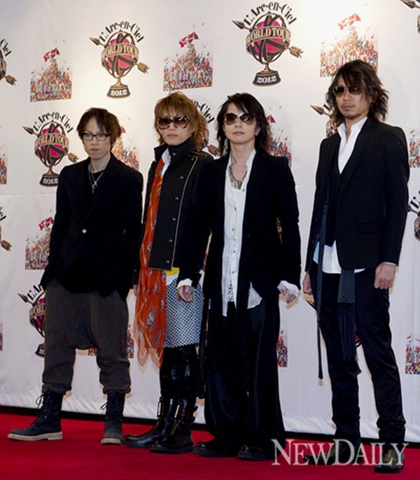 ▲ 왼쪽부터 드러머 유키히로, 베이스기타 테츠야, 보컬 하이도, 기타 켄.